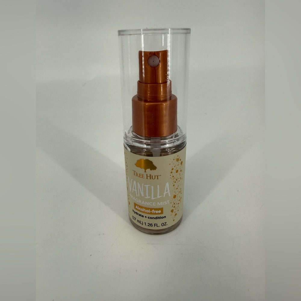 Tree Hut Vanilla Body Wash - Gold and White
